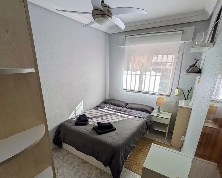 Acogedor Apartamento Y Parking Madrid Esterno foto